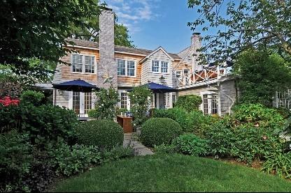 Foto del edificio - 12 Huntington Ln