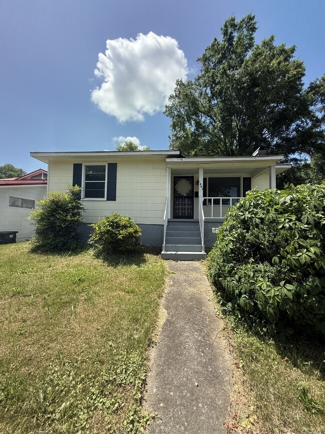 Building Photo - 1501 29th Street Ensley