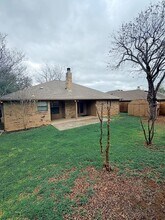 Building Photo - 5720 Sterling Green Trail