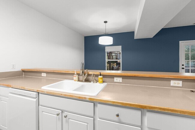 Building Photo - Modern Coastal Living in the Heart of Virginia Beach