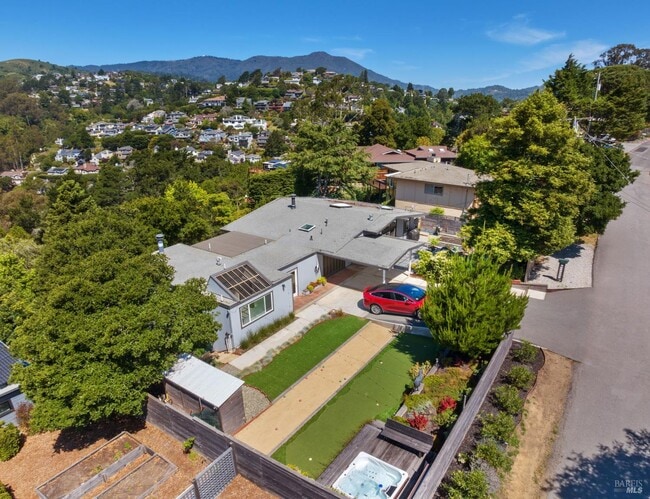 Foto del edificio - 453 Wellesley Ave