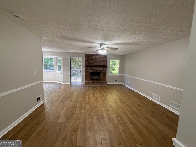 Building Photo - 270 Carriage Cir