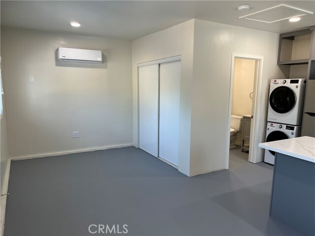 Foto del edificio - 2290 Cogswell Rd