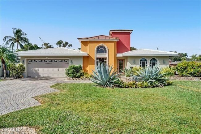 Building Photo - 3 br, 2 bath House - 4061 NE 26th Ave