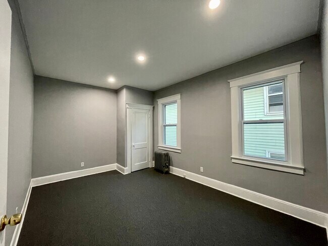Bedroom 1 - 329 Helen St