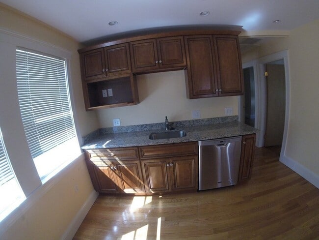 Building Photo - 17 Clewley Rd