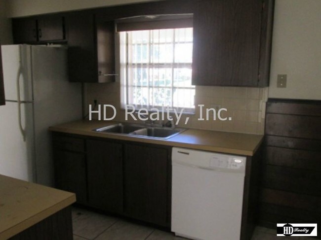 Foto del edificio - 626 Sherwood Dr