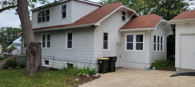 Building Photo - 34955 N Augustana Ave