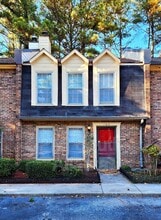 Building Photo - 143 Forrest Ave
