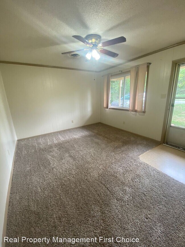 Foto del edificio - 2 br, 1 bath House - 707 East Ithaca Sreet