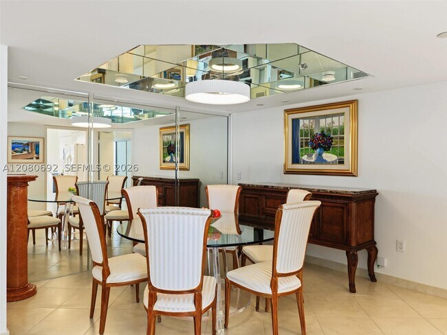 Foto del edificio - 16445 Collins Ave