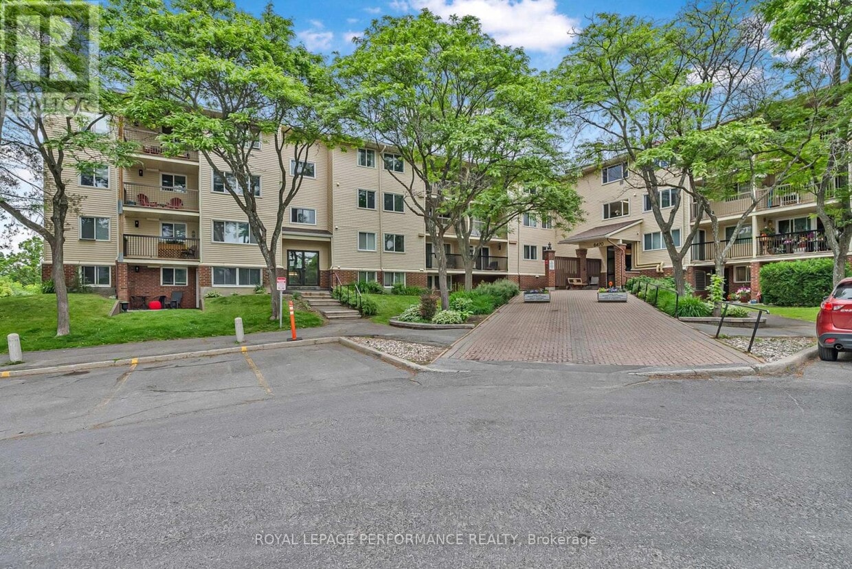 Primary Photo - 6470 Bilberry Dr