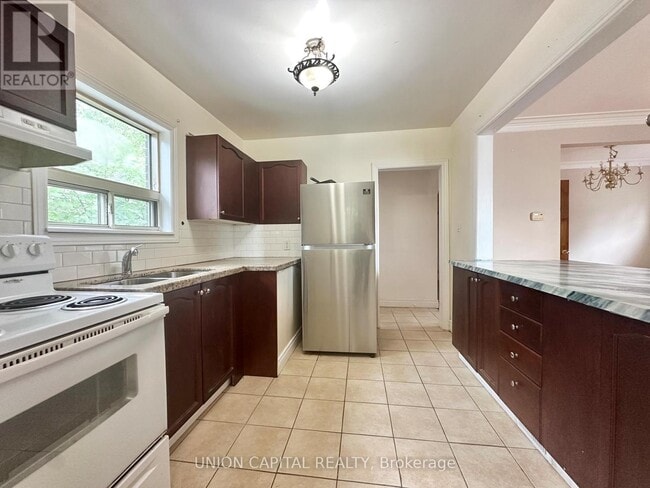 Building Photo - 1048 Kennedy Rd