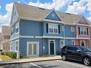 Building Photo - 4013 Venetian Bay Dr