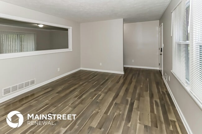 Building Photo - 6702 Londonderry Dr