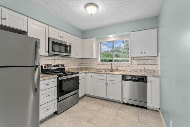 Building Photo - 507 Northeast Corder Street - A