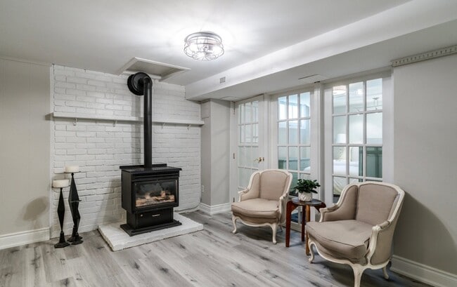 View of the back bedroom - 807 Cranston Crt