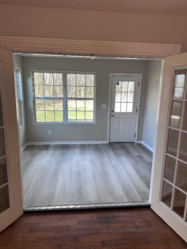 Foto del edificio - 511 Marlow Dr E