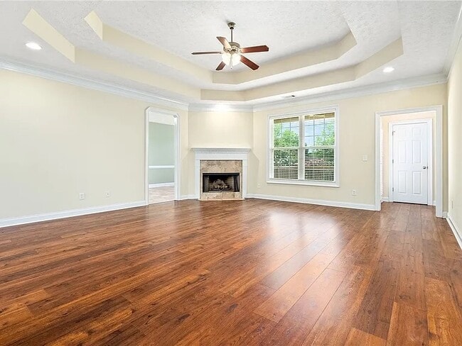 Building Photo - 1317 Tulip Ct