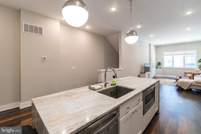 Foto del edificio - 711 N 16th St