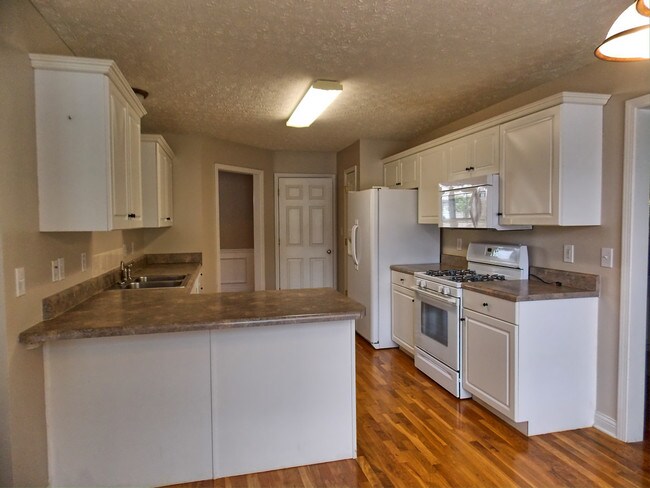 Building Photo - 3609 Clear Springs Street