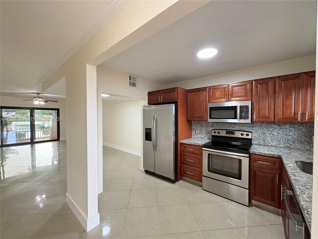 Foto del edificio - 1606 NW 90th Way