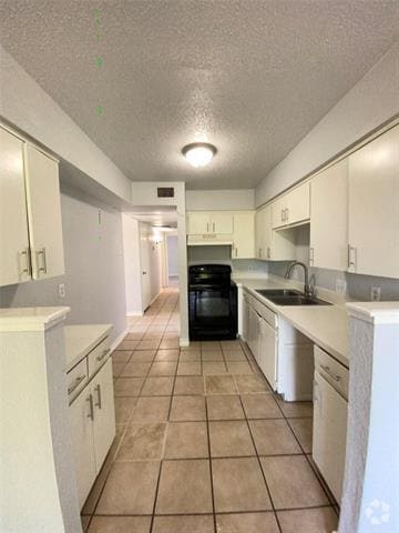 Building Photo - 6812 Trail Lake Dr