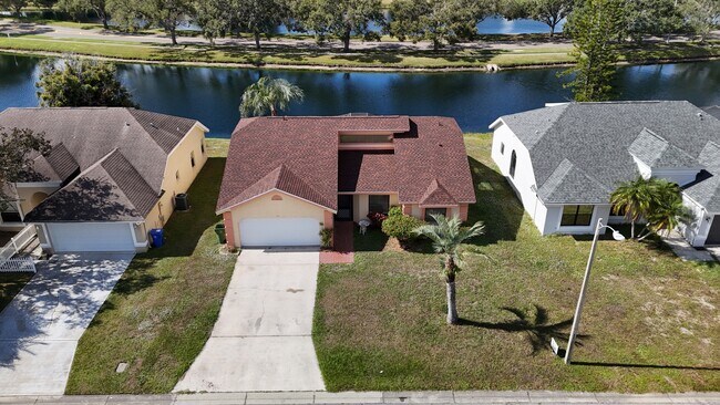 Foto del edificio - 704 49th St E