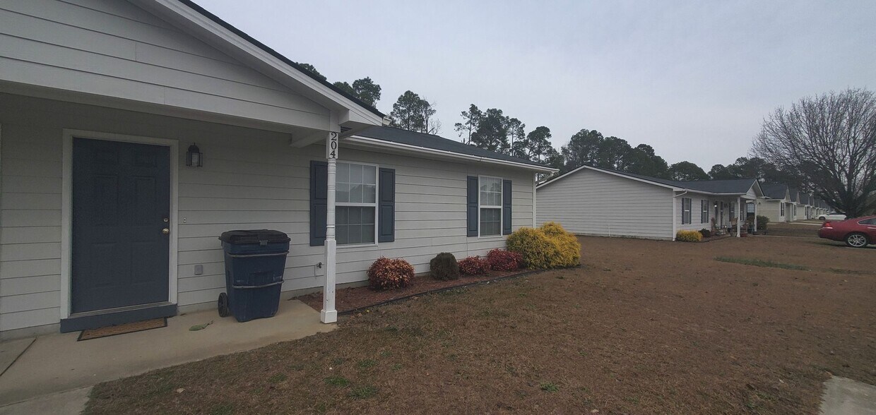 Primary Photo - 204 Bahia Ln ~ Villa of Summerfield