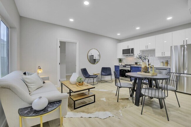 Combinación de cocina y salón - 3223 Hannah St