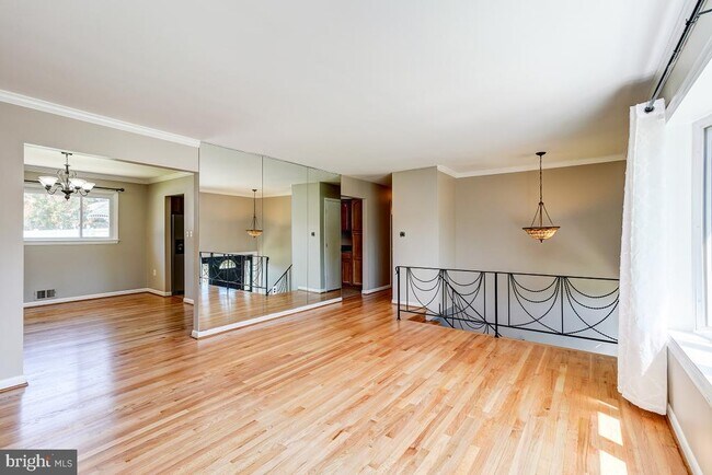 Building Photo - 11901 Bizet Ct