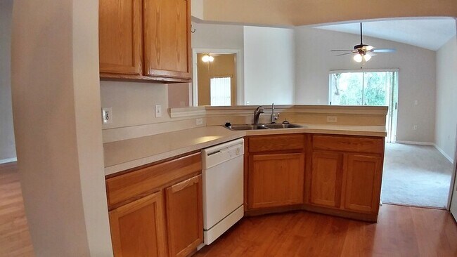 Foto del edificio - 4043 Stonefield Dr