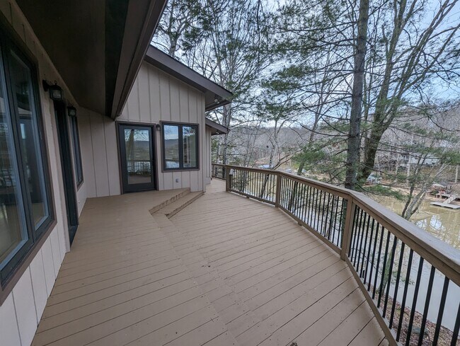 Freshly stained deck - 7415 Savannah Dr