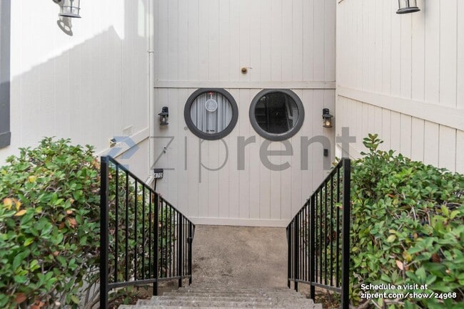 Foto del edificio - 7472 Tulare Hill Ln