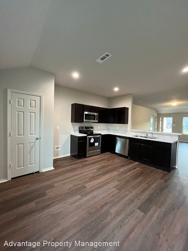 Building Photo - 4 br, 2 bath House - 1340 Fresca Ln.