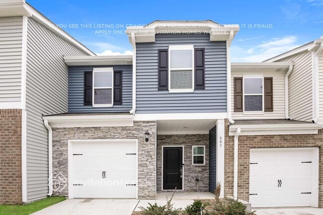 Building Photo - 803 Holiday Pk Ln