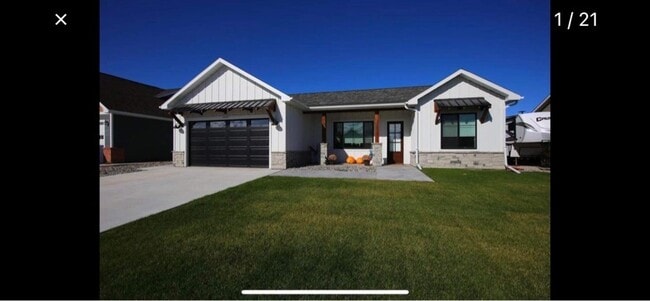 Building Photo - 1329 Silverton Dr