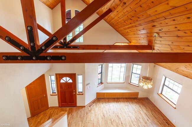 Building Photo - 4 br, 3 bath House - 537 Mountain View Ave