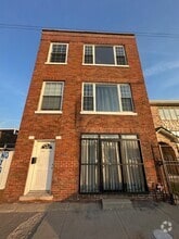 Building Photo - 4621 S Archer Ave