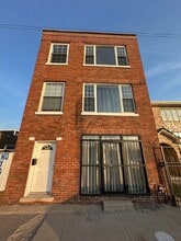 Building Photo - 4621 S Archer Ave
