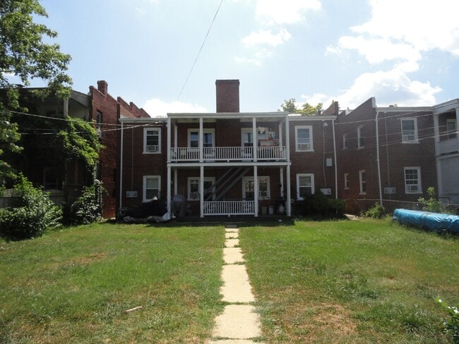 Photo - W. Grace 3218 Apartment