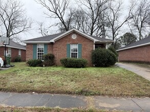 Building Photo - 2724 Garden Brook Ct