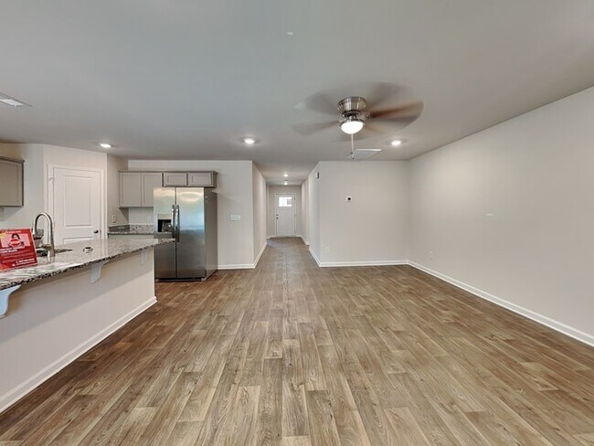 Foto del edificio - 302 Crooked Pne Ct