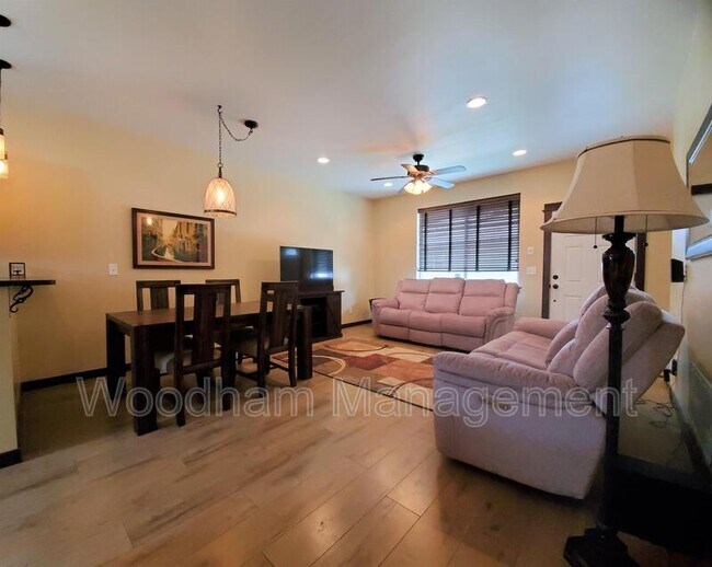 Foto del edificio - 2472 Milkhouse Ave