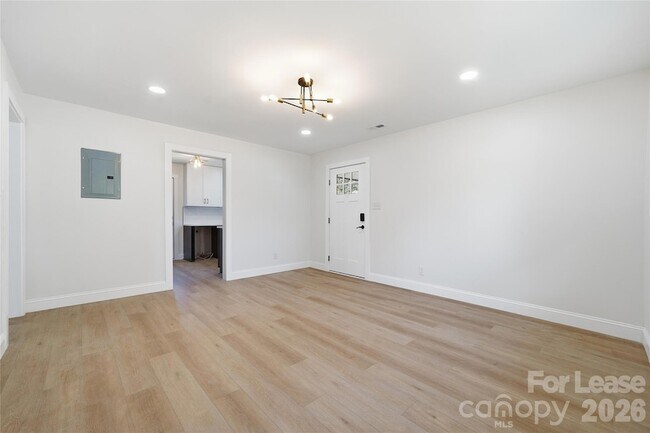 Foto del edificio - 1320 Anderson St