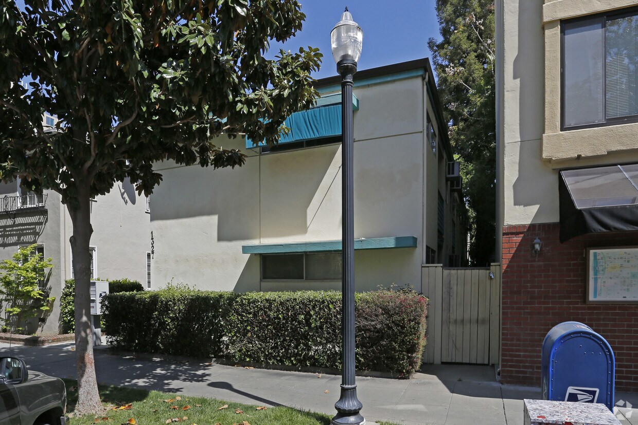 Building Photo - 1327 O St