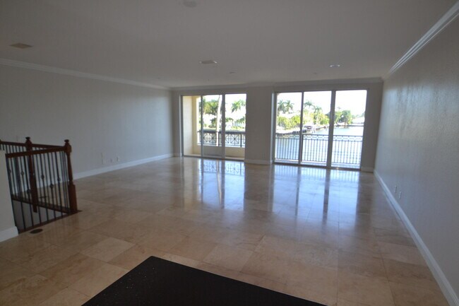 Building Photo - 3077 Waterside Cir