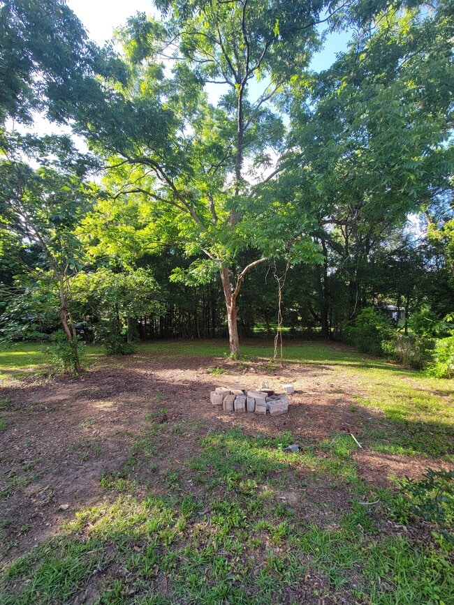 Building Photo - 3405 Granberry Dr