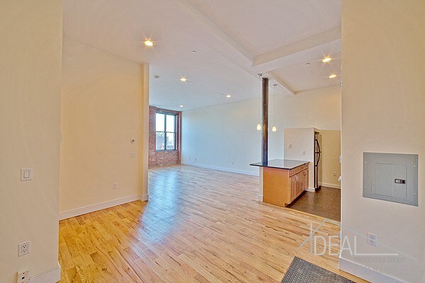 Foto principal - 510 Driggs Ave
