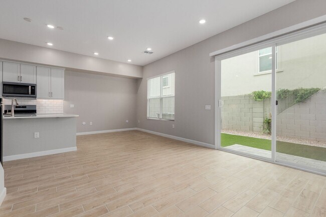 Building Photo - 4 Bedroom home inside Arabella Community